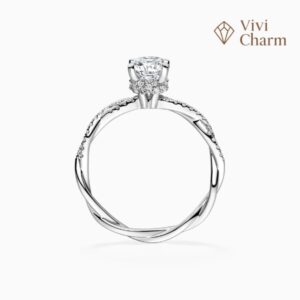 Oval Diamond Ring With Twisted Band